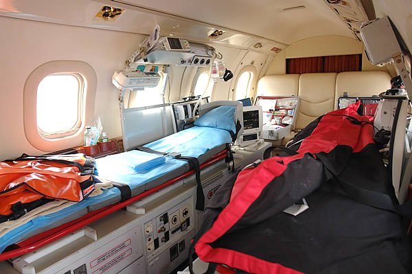 Транспортировка на вертолете со специальным медицинским оснащением из отдаленных районов 