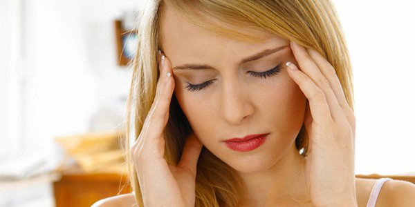 Один из основных признаков инсульта – сильная головная боль